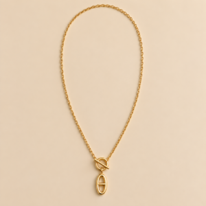 Éloise Toggle Pendant Necklace